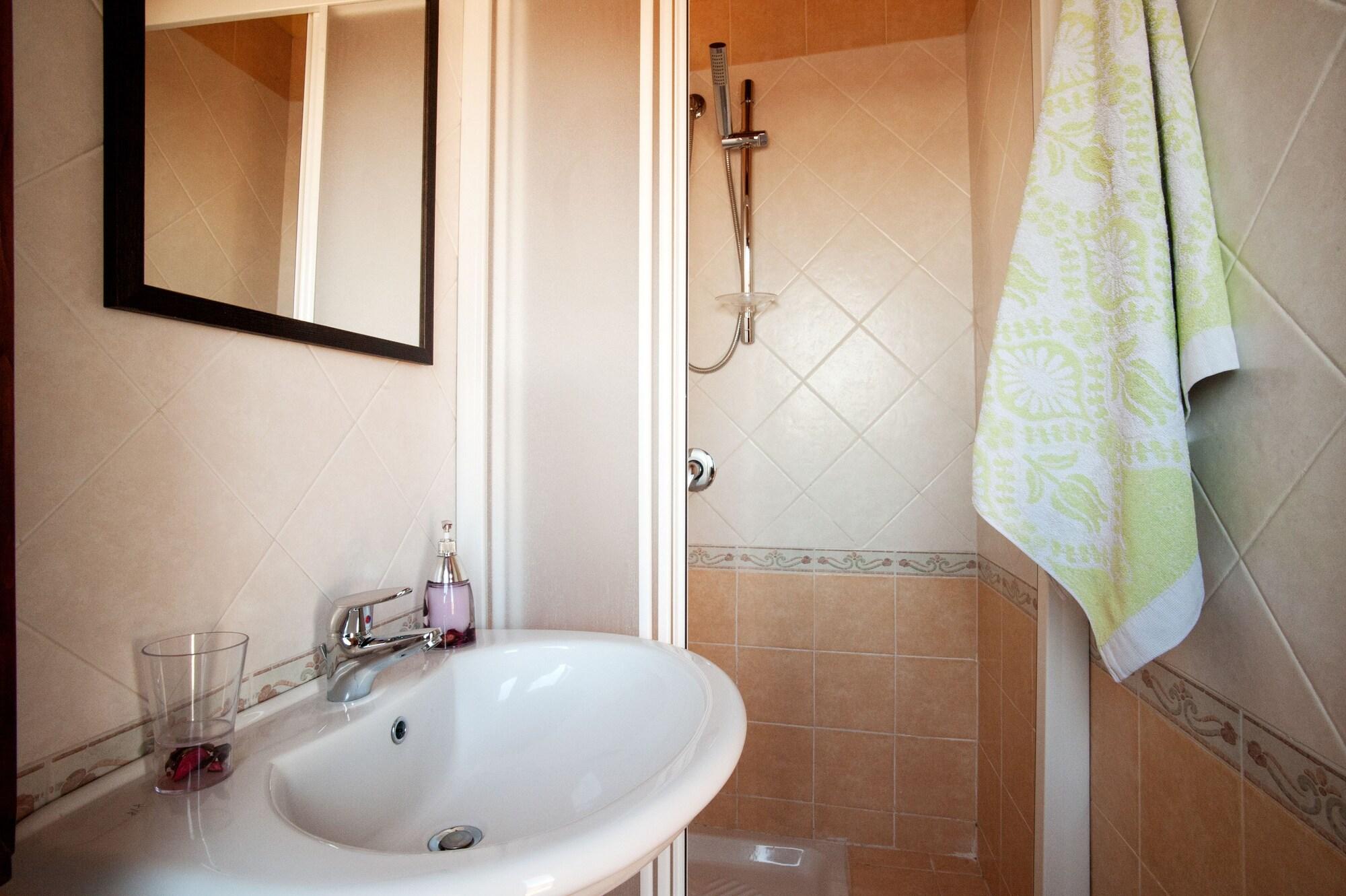 Vinslounge Suite Барлета Екстериор снимка