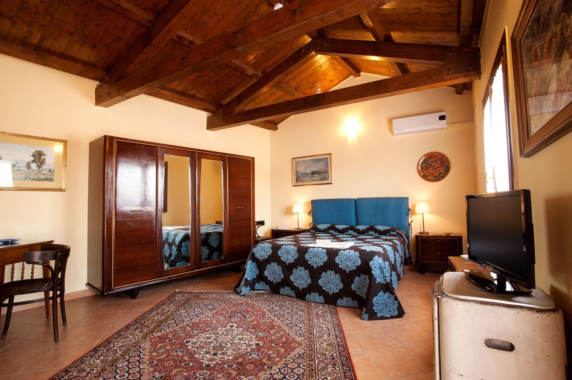 Vinslounge Suite Барлета Екстериор снимка