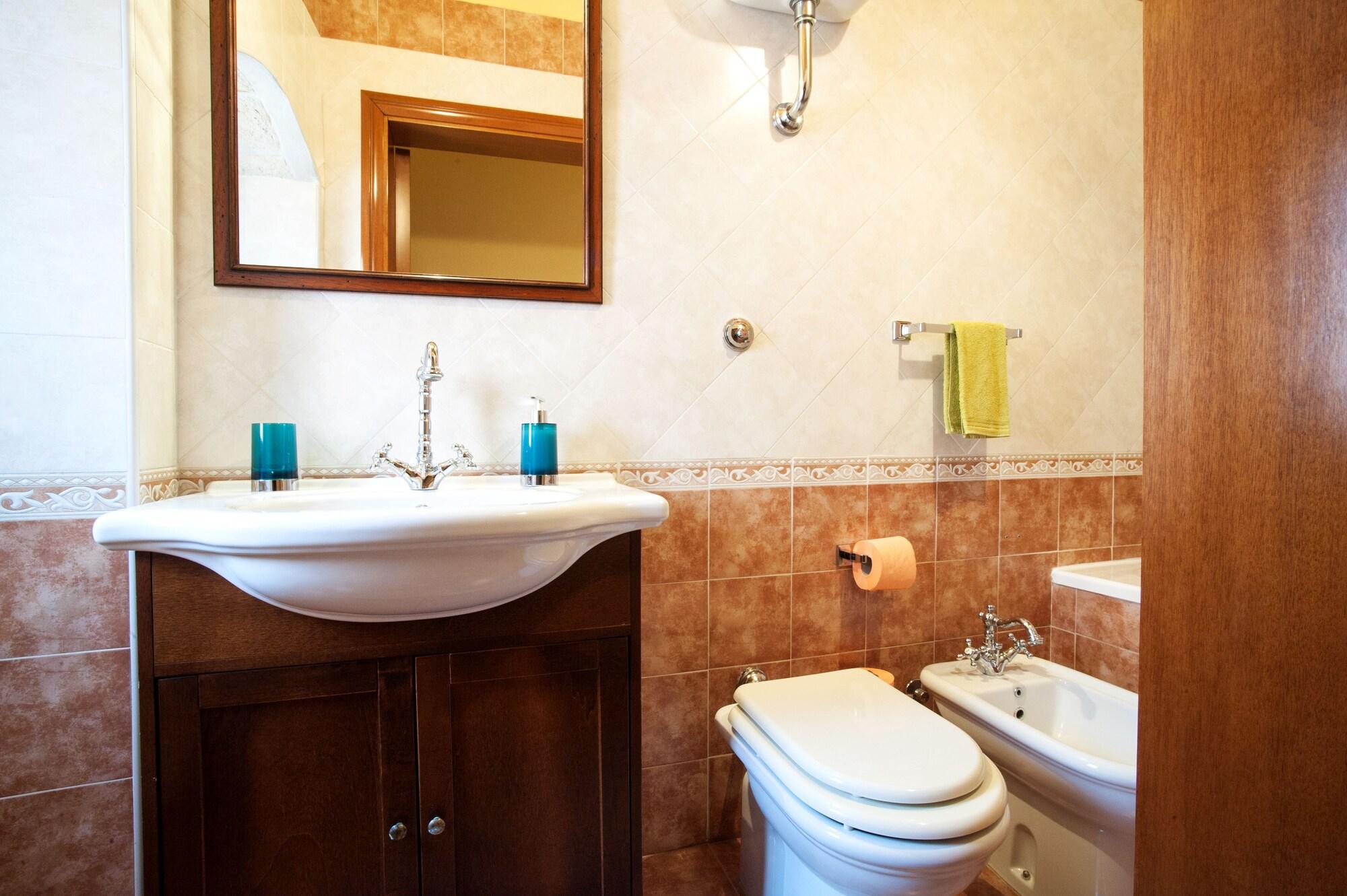 Vinslounge Suite Барлета Екстериор снимка