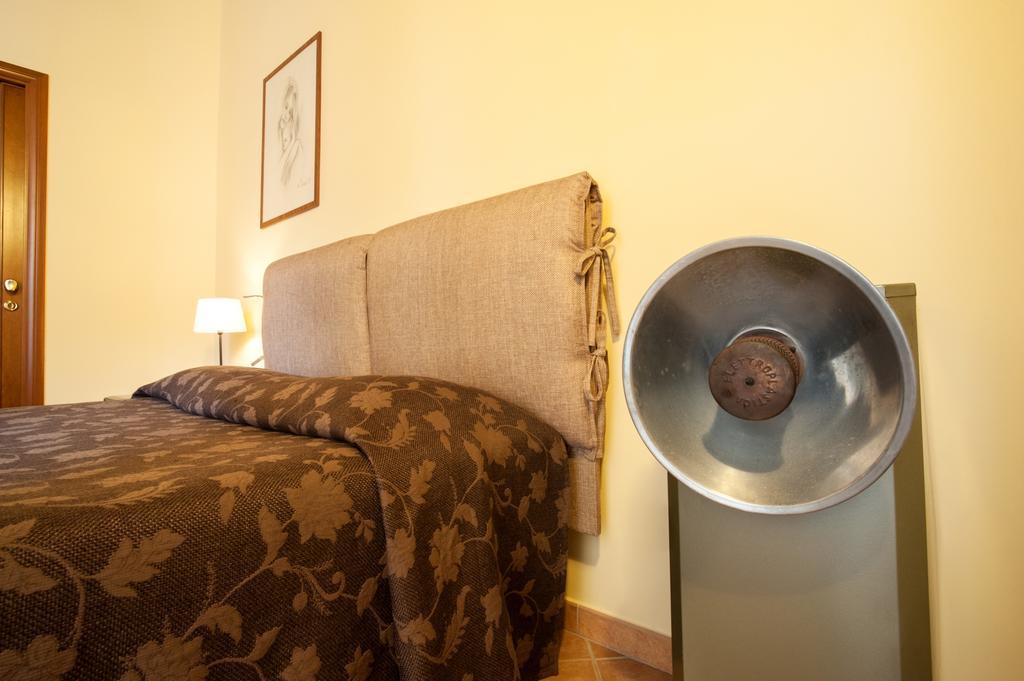 Vinslounge Suite Барлета Стая снимка